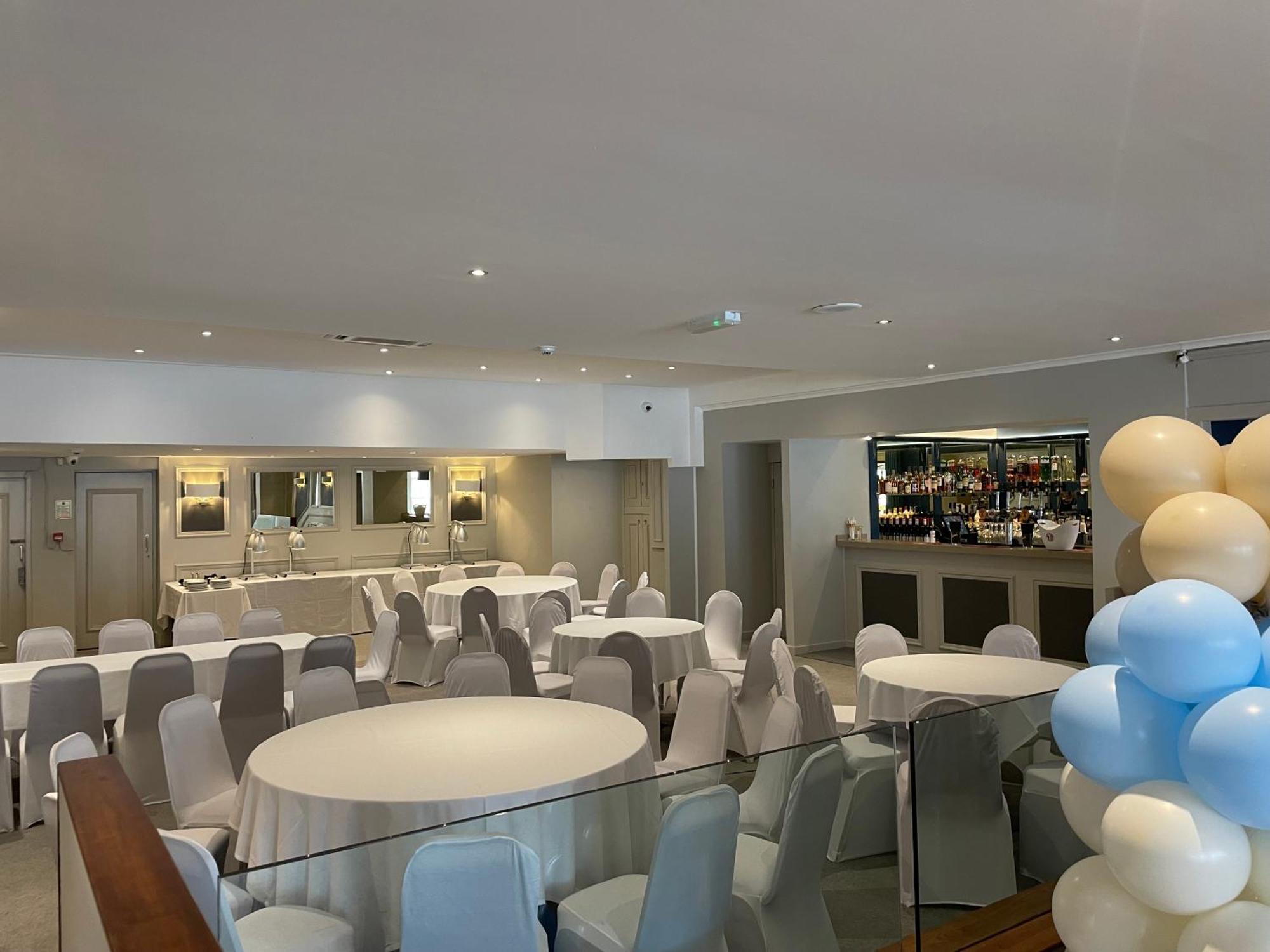 The Georgian Hotel Coatbridge Extérieur photo