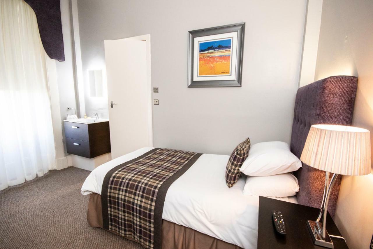 The Georgian Hotel Coatbridge Extérieur photo