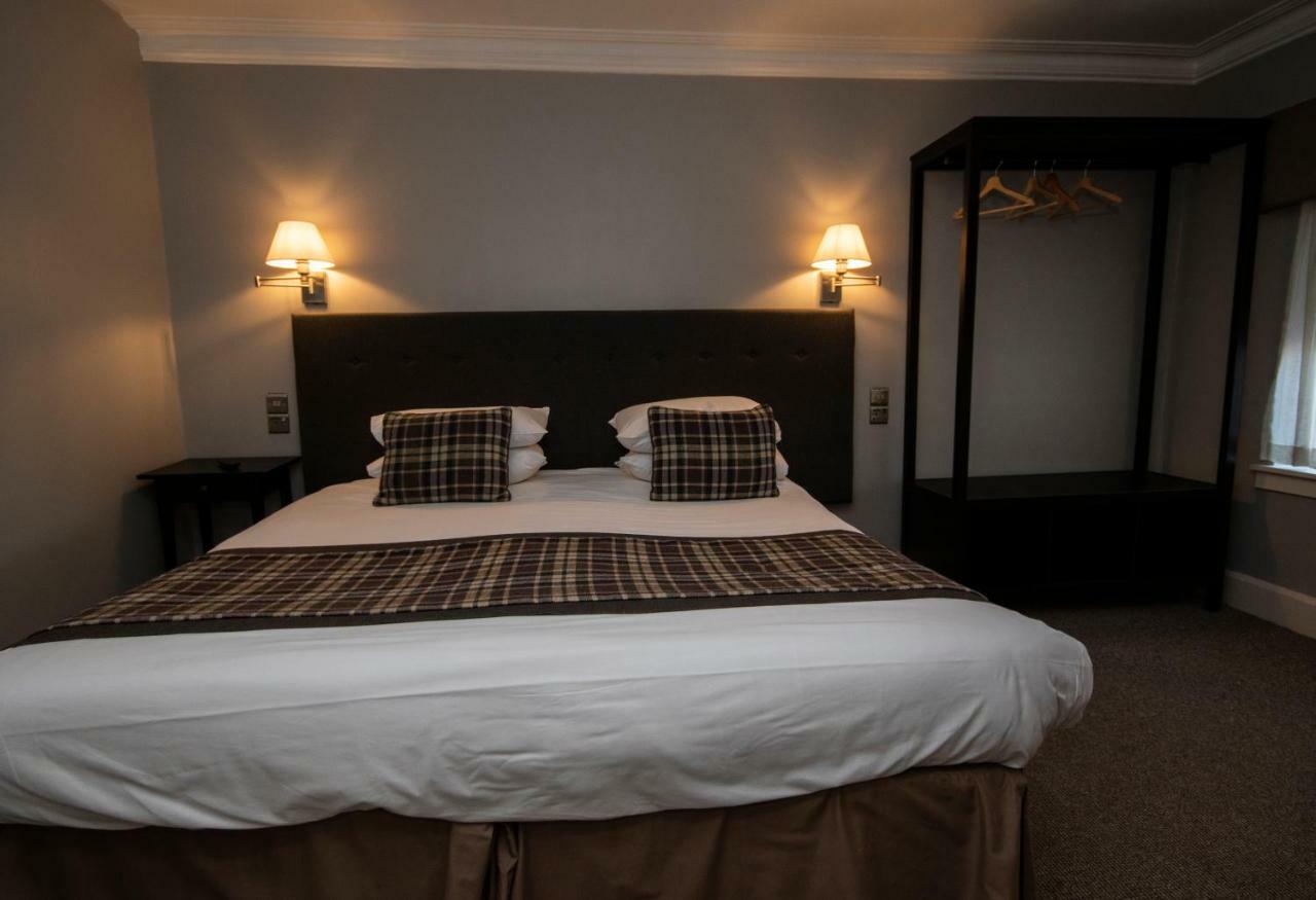 The Georgian Hotel Coatbridge Extérieur photo